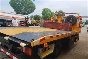 金州附近拖车电话号码服务