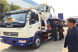 金州汽车道路救援拖车价格